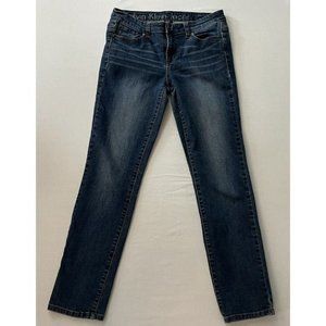 Calvin Klein Jeans Womens Size 29/ 8P Dark Wash Ultimate Skinny Stretch Denim